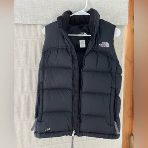 The North Face - black vest - size small